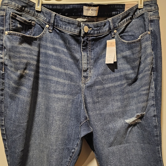 NEW!Lane bryant signature fit cropped flare jeans - Picture 9 of 11